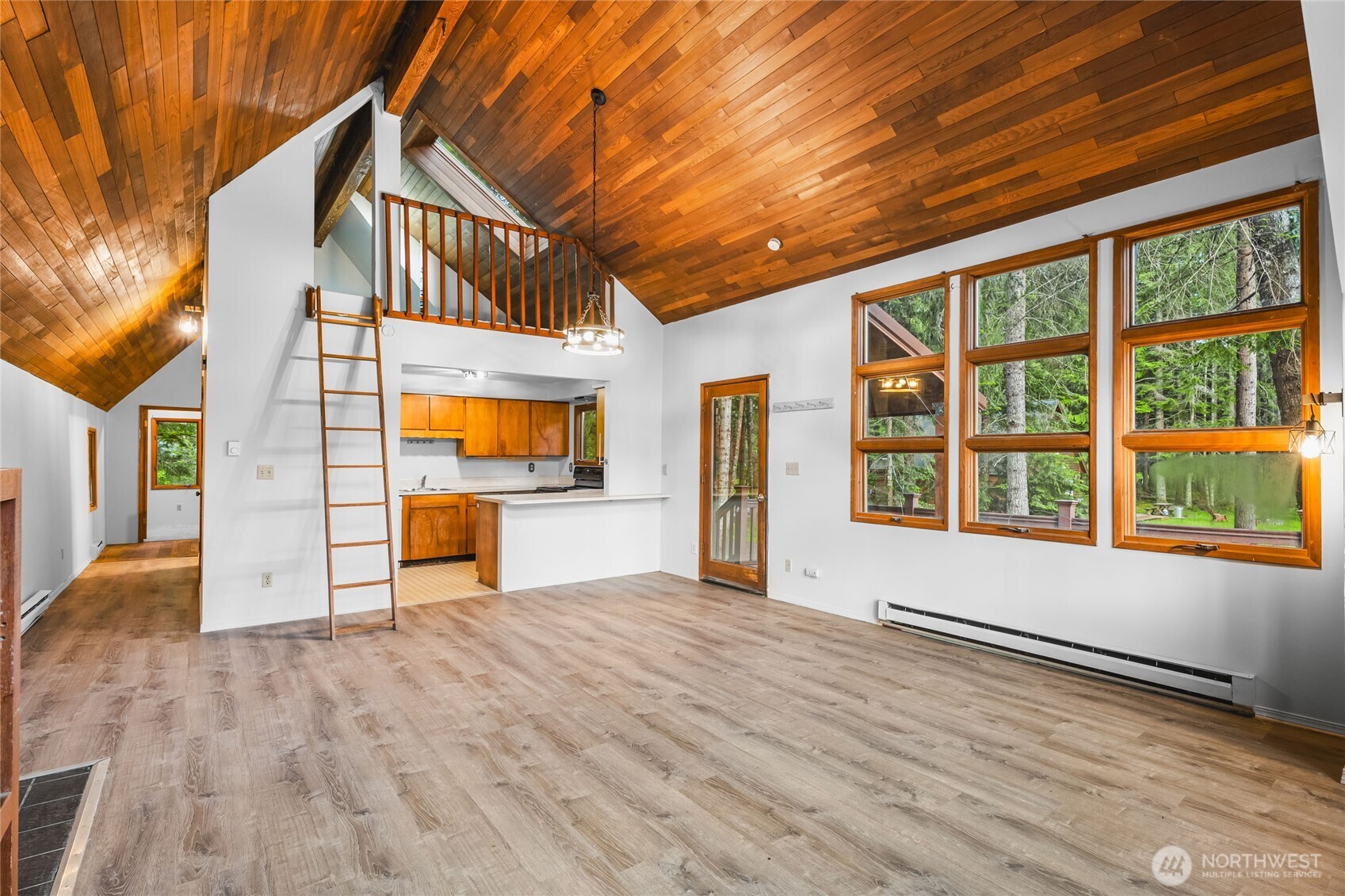 17118 Riverview Way E Enumclaw WA 98022