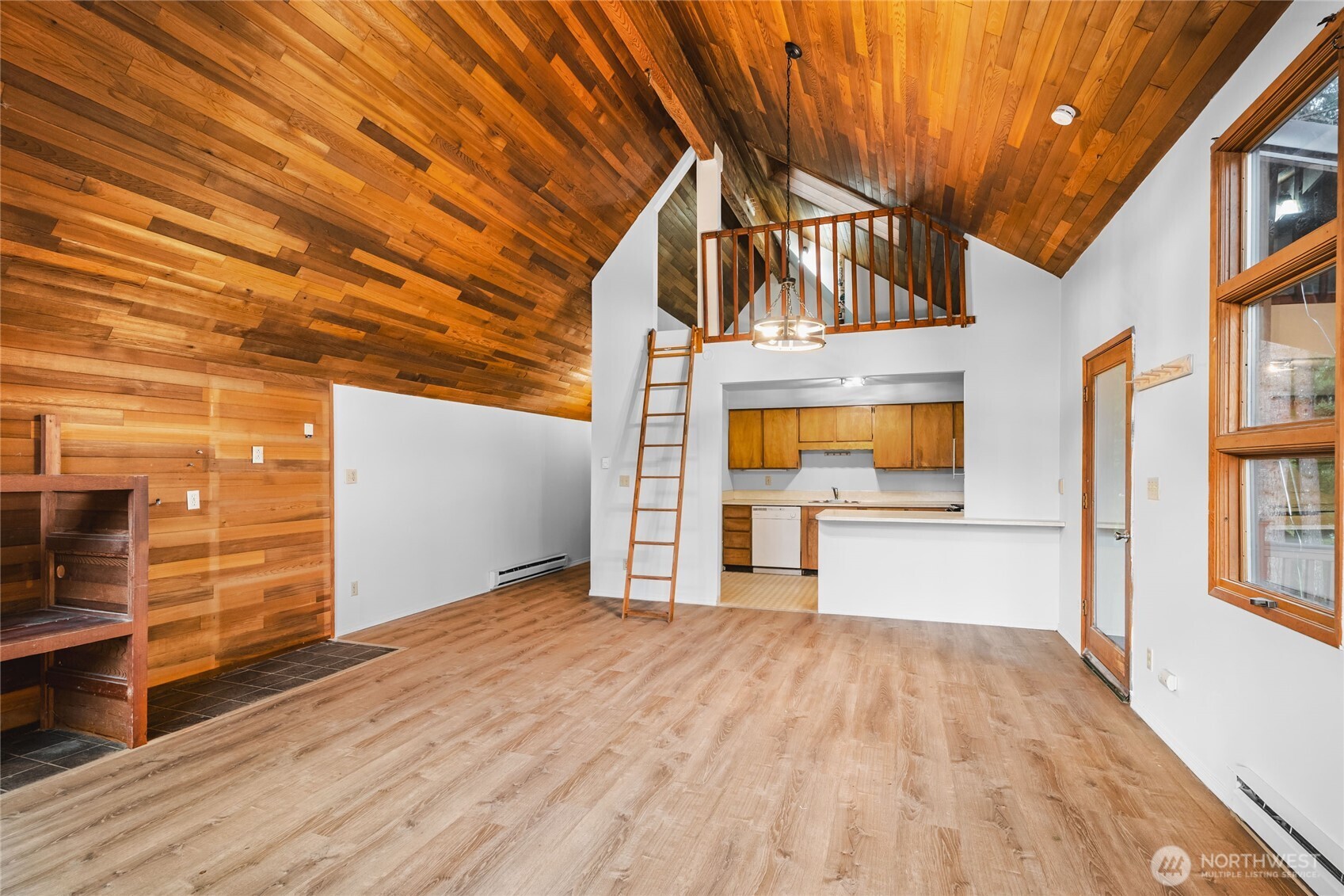 17118 Riverview Way E Enumclaw WA 98022
