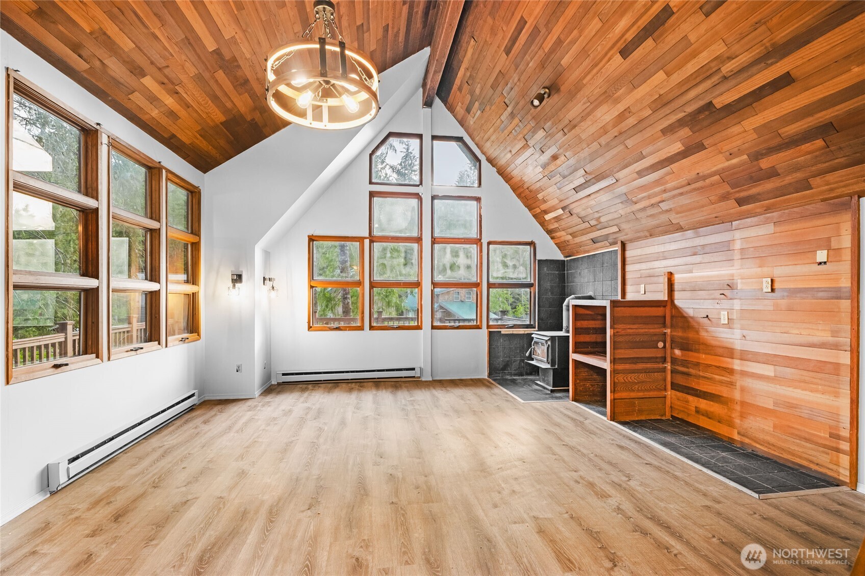 17118 Riverview Way E Enumclaw WA 98022