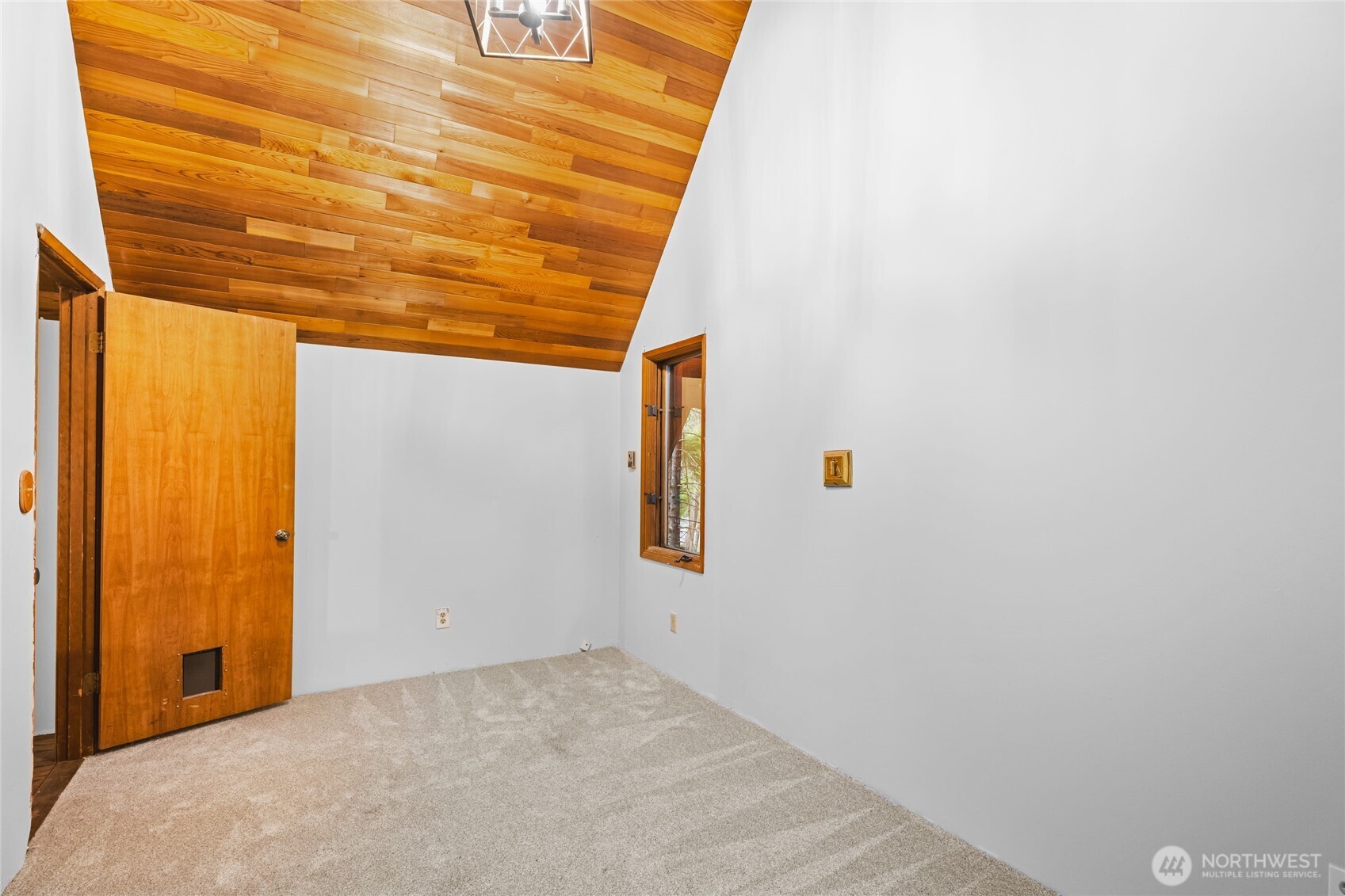 17118 Riverview Way E Enumclaw WA 98022