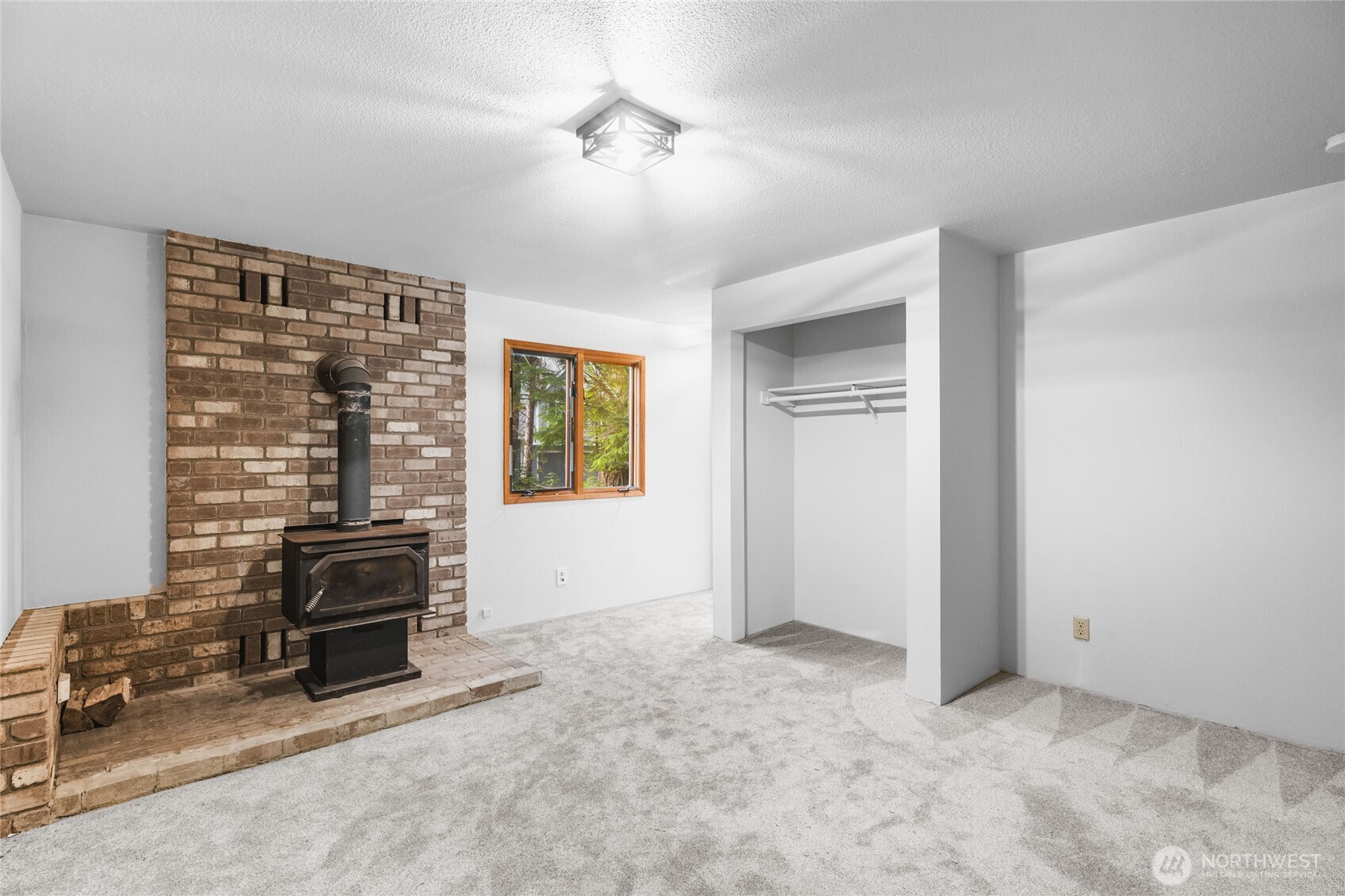 17118 Riverview Way E Enumclaw WA 98022
