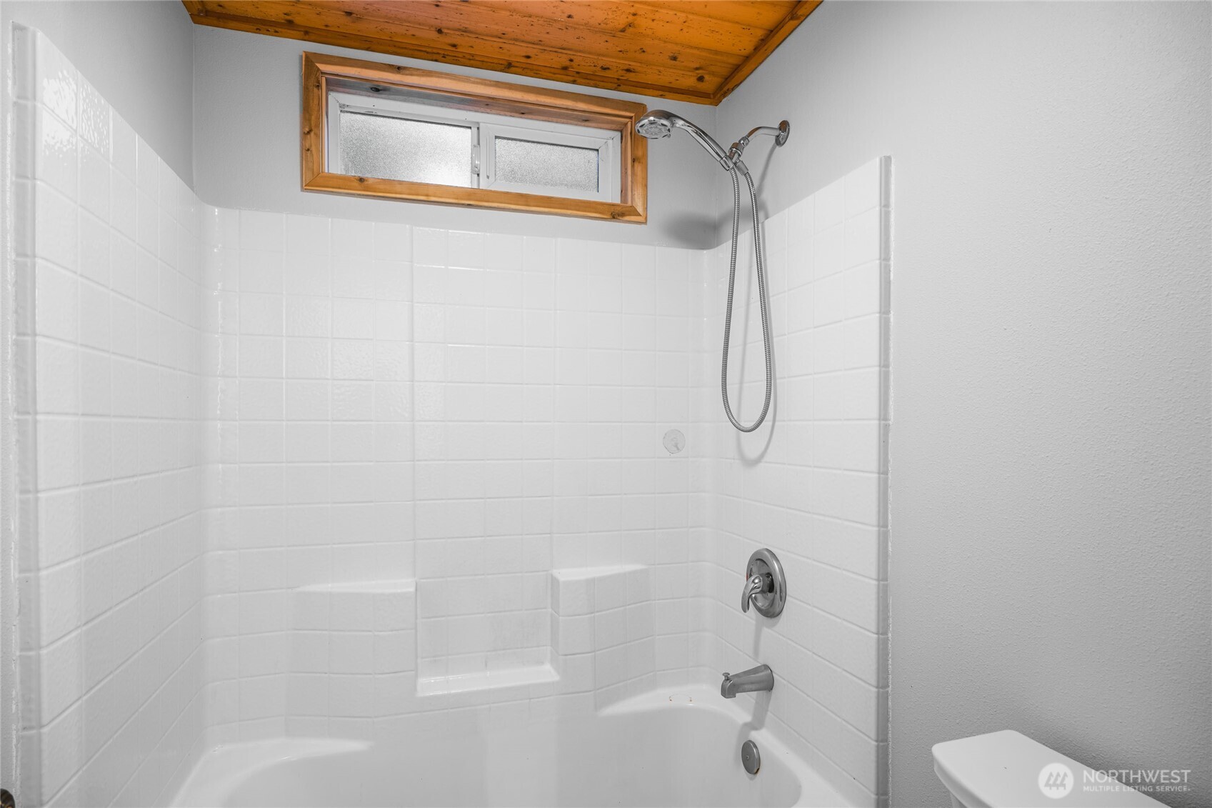 17118 Riverview Way E Enumclaw WA 98022