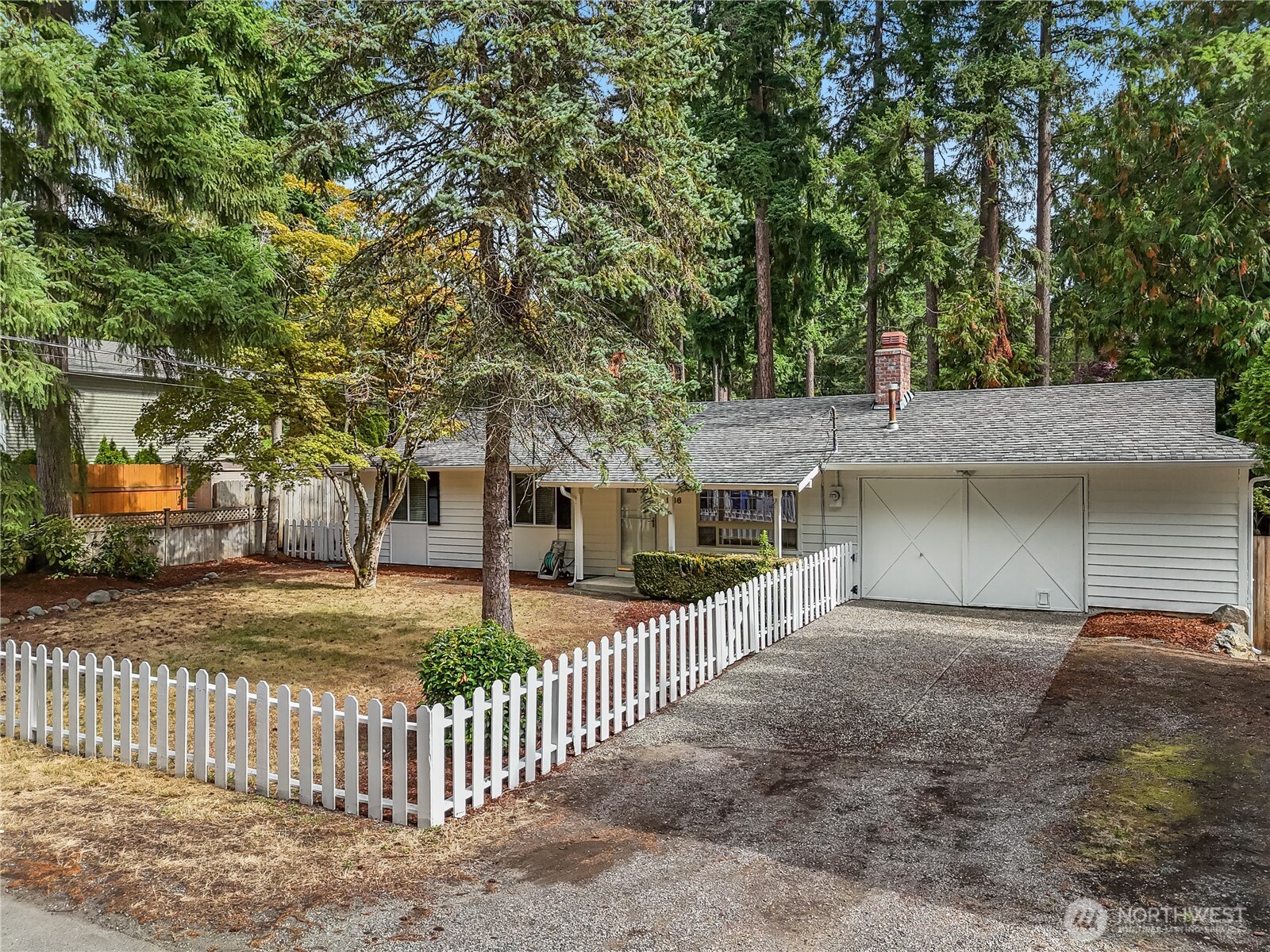 936 NE 207th Place NE Sammamish WA 98074