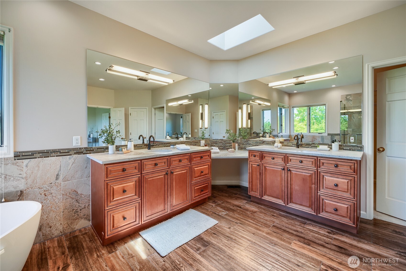 15810 SE 45th Place Bellevue WA 98006