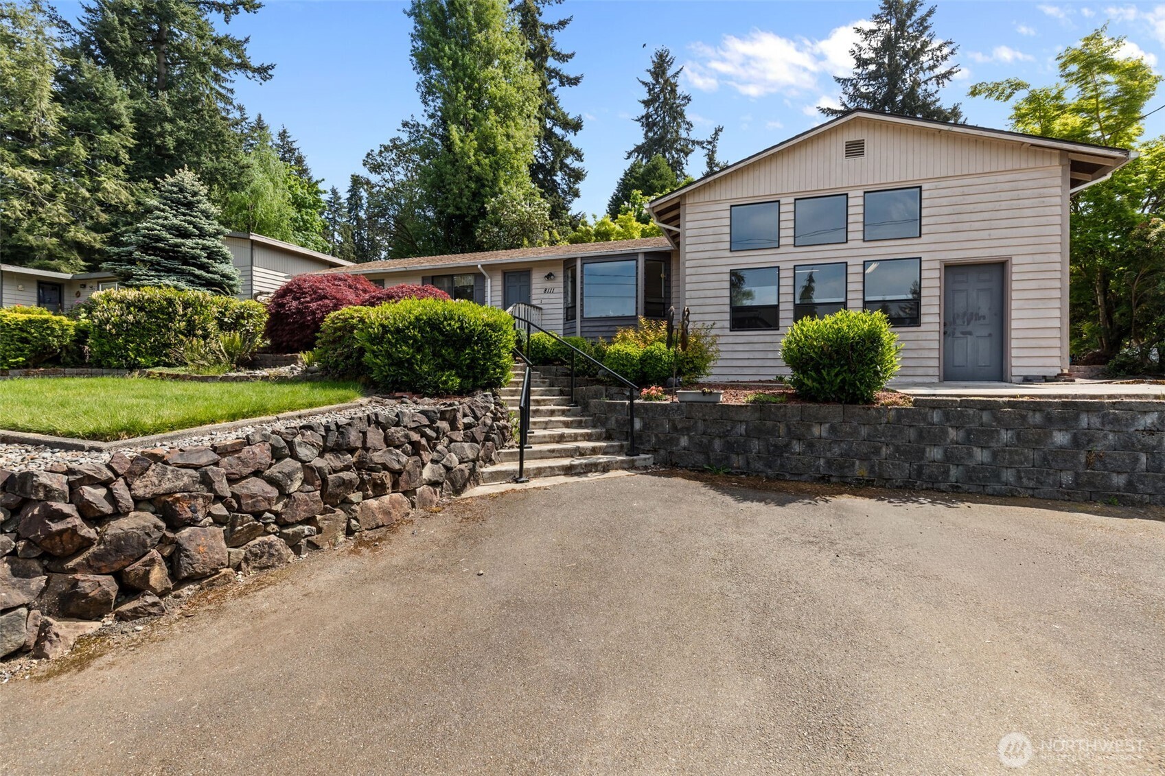 8111 NE 157th Kenmore WA 98028