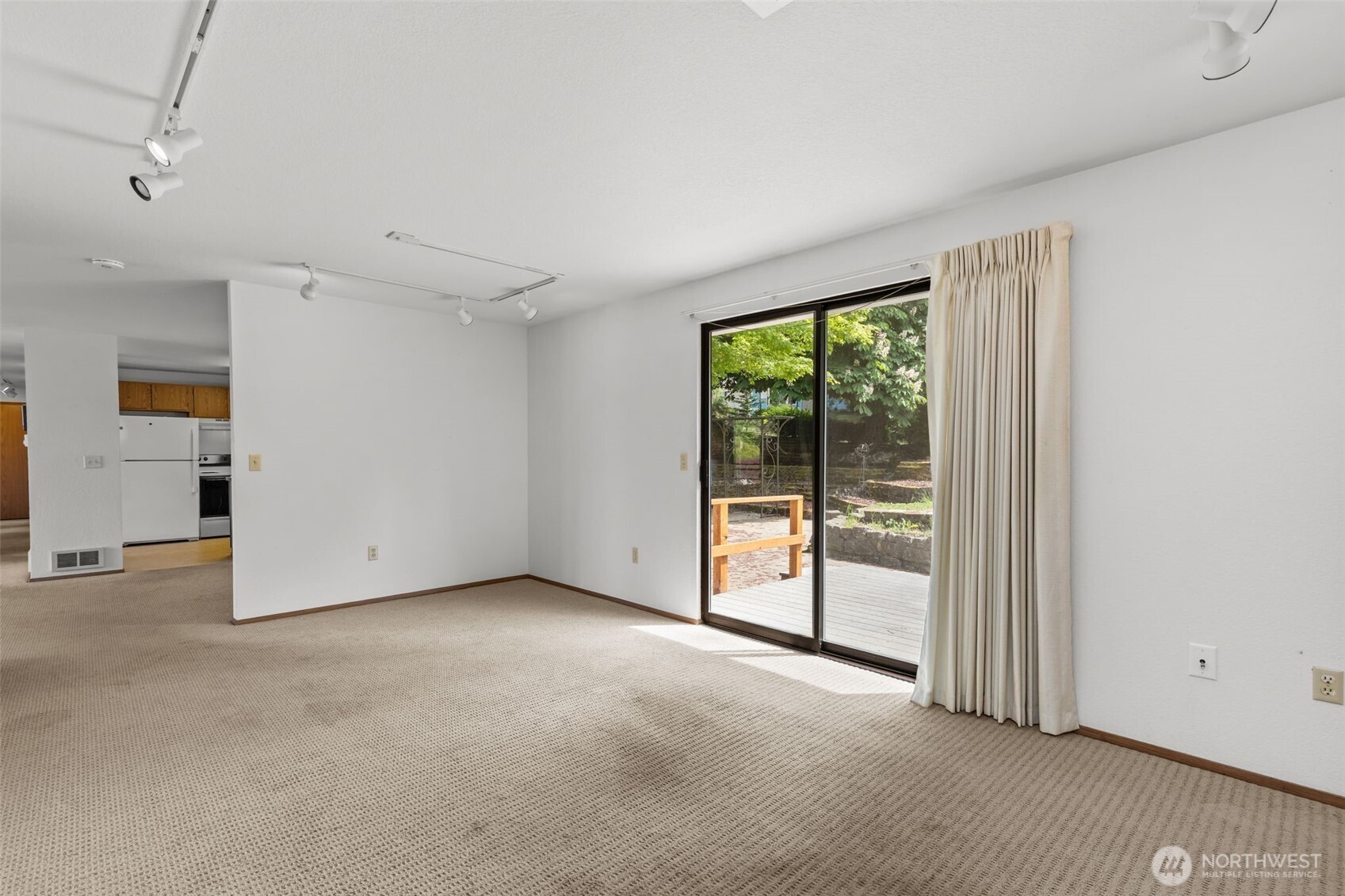 8111 NE 157th Kenmore WA 98028