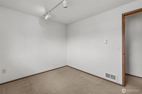 8111 NE 157th Kenmore WA 98028