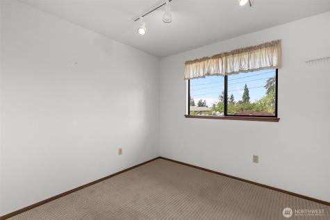 8111 NE 157th Kenmore WA 98028
