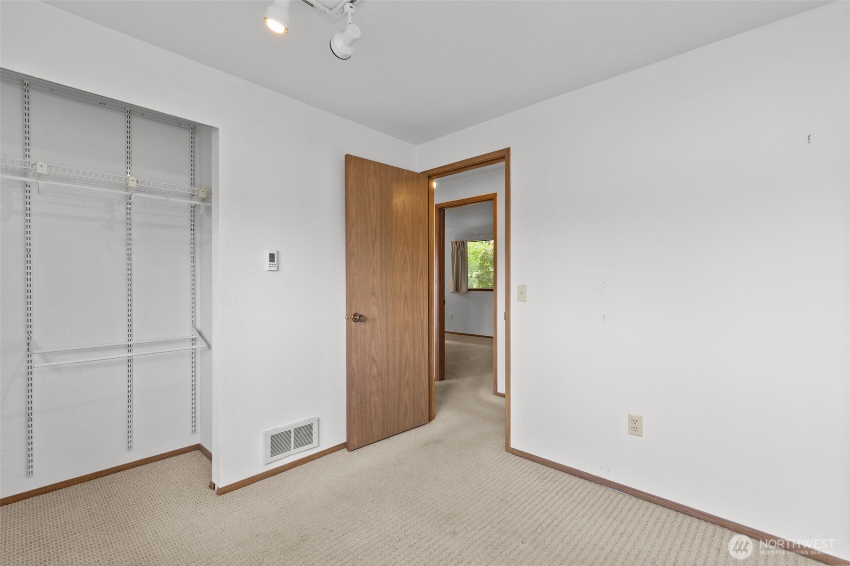 8111 NE 157th Kenmore WA 98028