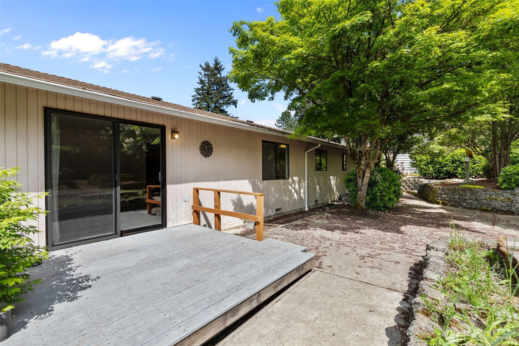 8111 NE 157th Kenmore WA 98028