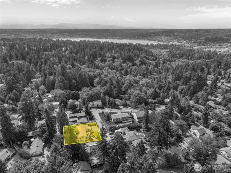 8111 NE 157th Kenmore WA 98028