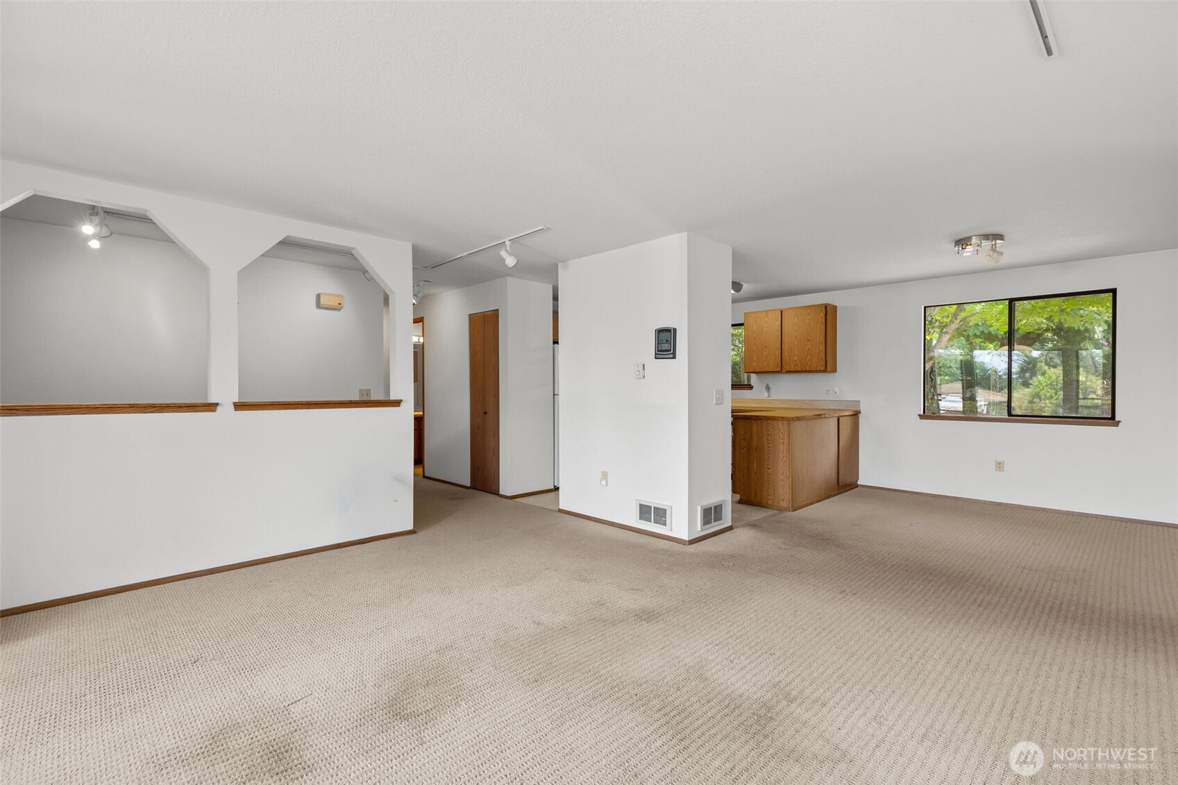 8111 NE 157th Kenmore WA 98028