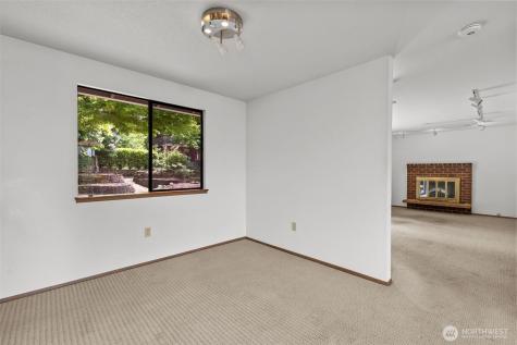 8111 NE 157th Kenmore WA 98028