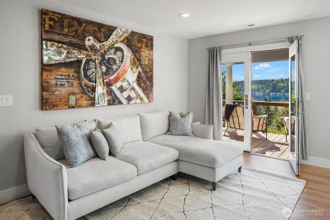 1650 204th Avenue NE Sammamish WA 98074
