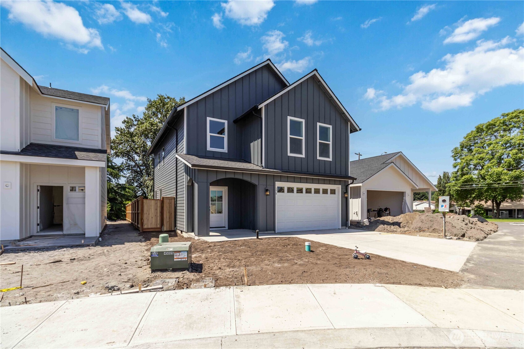 175 Coho Loop Woodland WA 98674