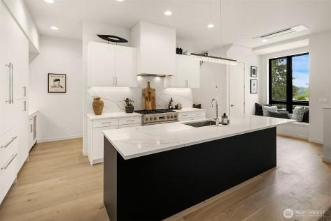 286 118th Avenue SE Bellevue WA 98005