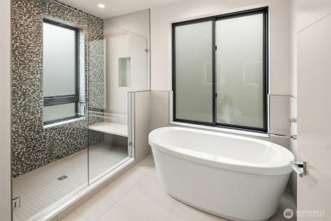 286 118th Avenue SE Bellevue WA 98005