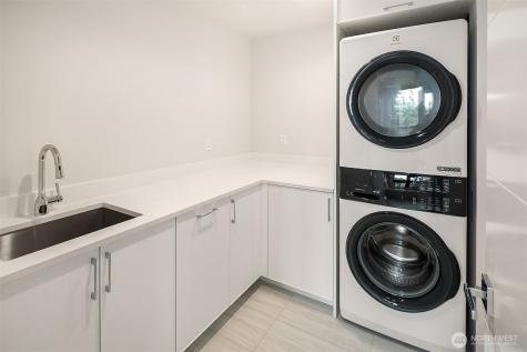 286 118th Avenue SE Bellevue WA 98005