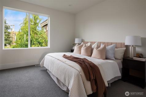 138 8th Court Kirkland WA 98033