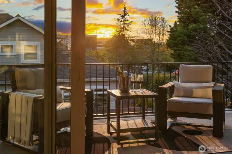 138 8th Court Kirkland WA 98033