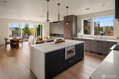 138 8th Court Kirkland WA 98033