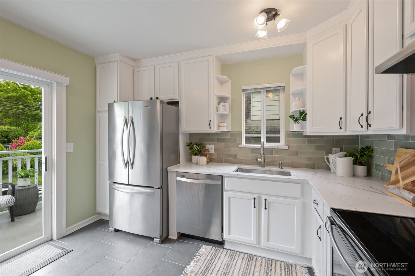 828 24th Avenue Seattle WA 98122