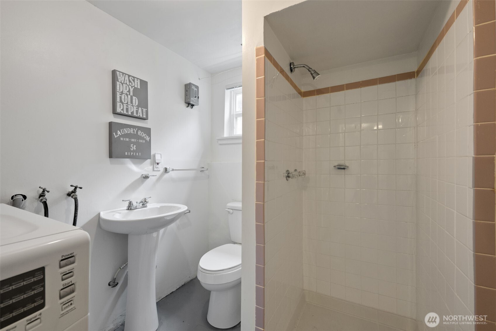 828 24th Avenue Seattle WA 98122