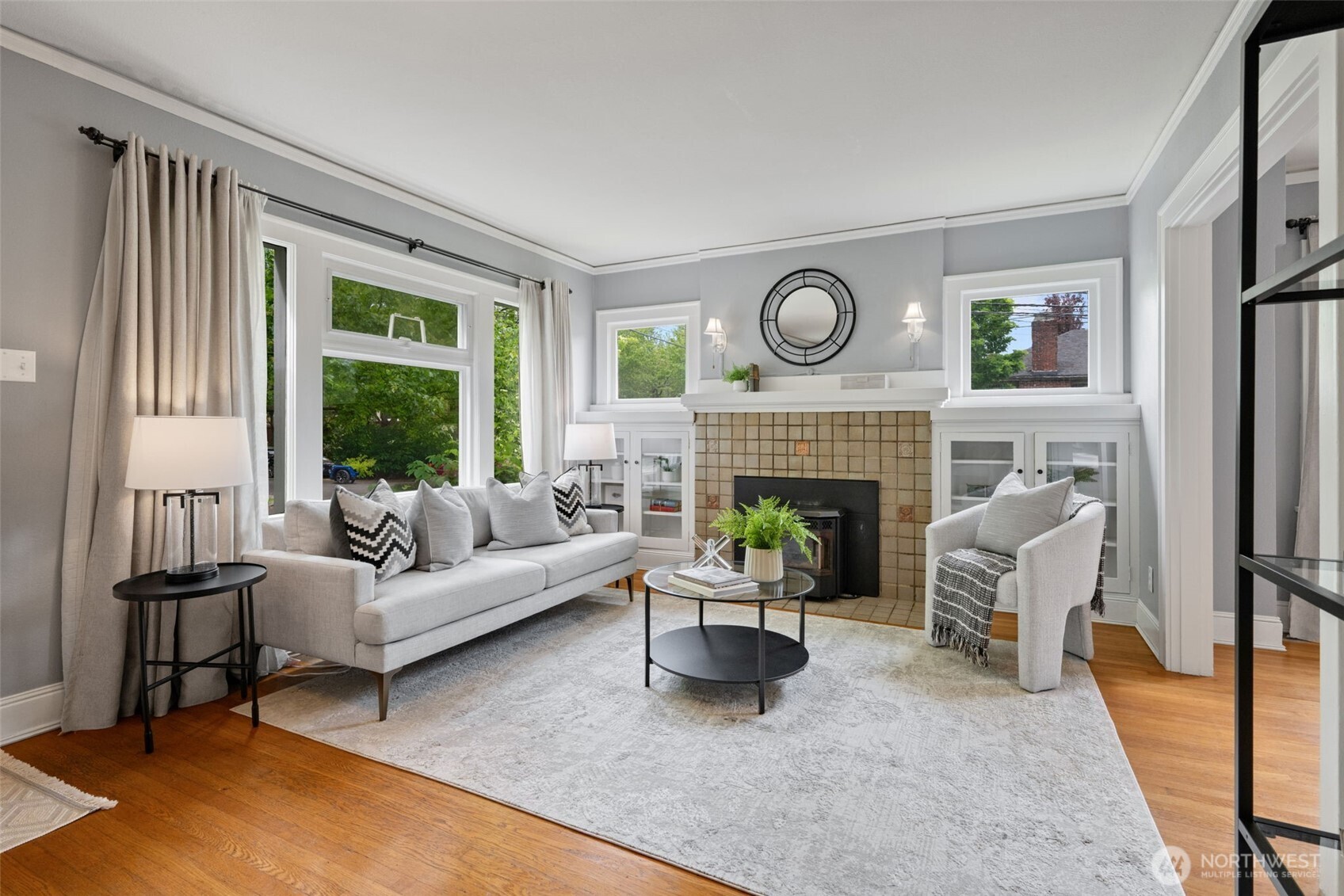 828 24th Avenue Seattle WA 98122