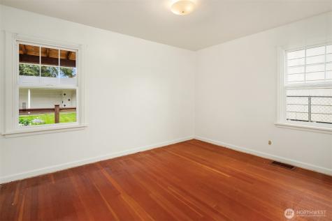 2230 Oakes Avenue Everett WA 98201