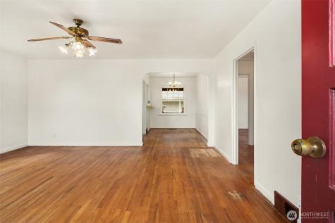 2230 Oakes Avenue Everett WA 98201