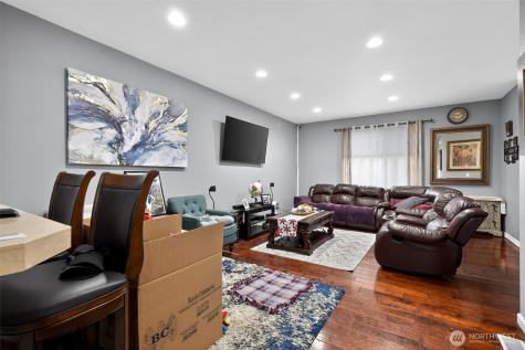 5007 NE 6th Street Renton WA 98059