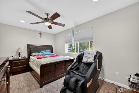 5007 NE 6th Street Renton WA 98059