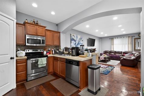 5007 NE 6th Street Renton WA 98059