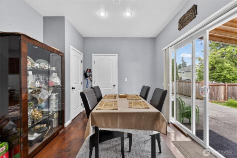 5007 NE 6th Street Renton WA 98059