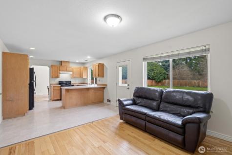 8201 295th St S Roy WA 98580