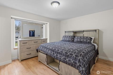 8201 295th St S Roy WA 98580