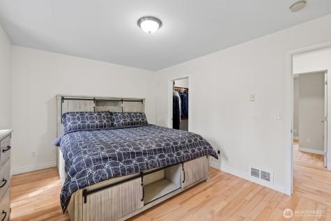 8201 295th St S Roy WA 98580