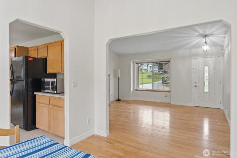 8201 295th St S Roy WA 98580