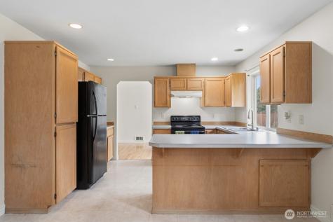 8201 295th St S Roy WA 98580