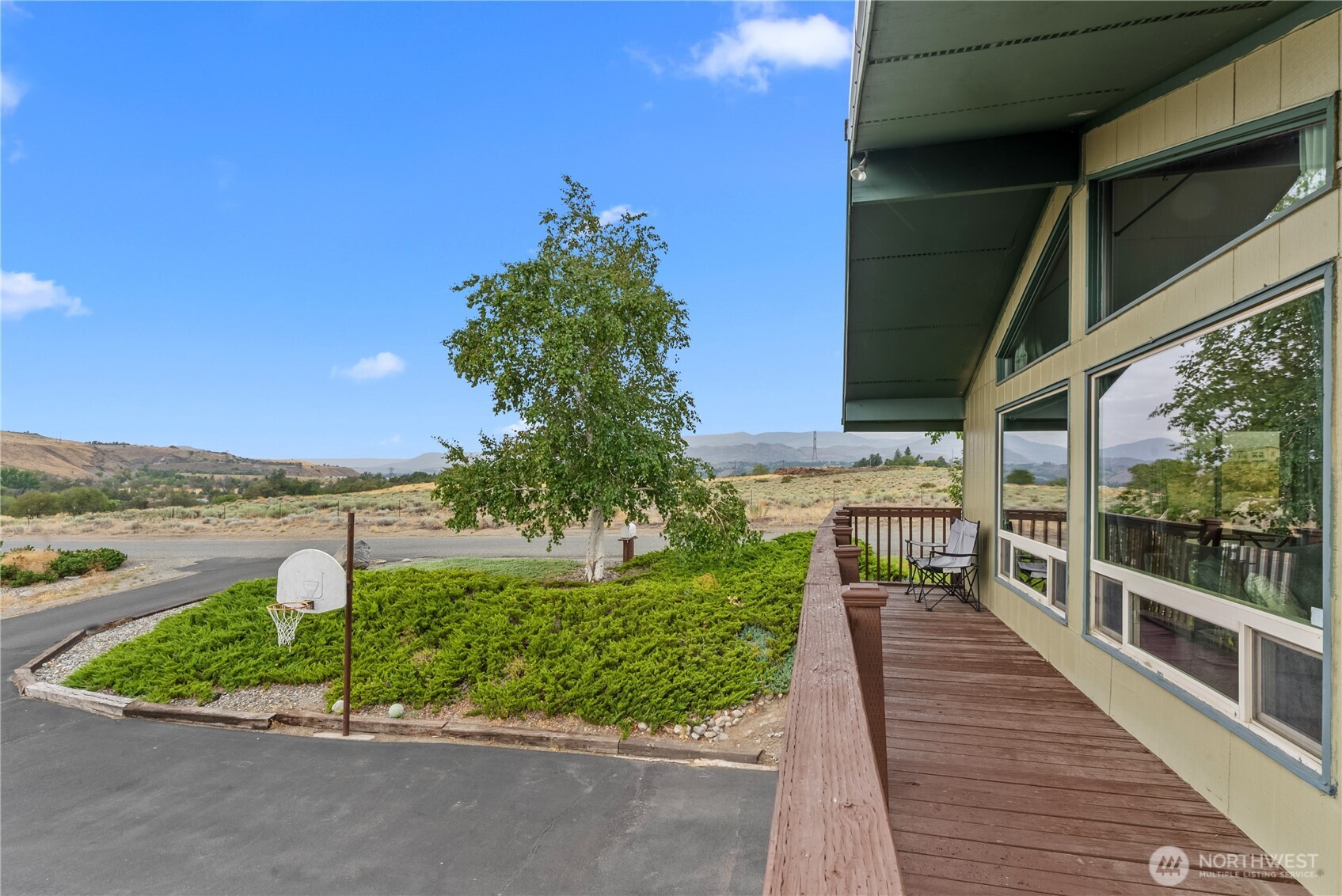 5 Parkway Street W Omak WA 98841