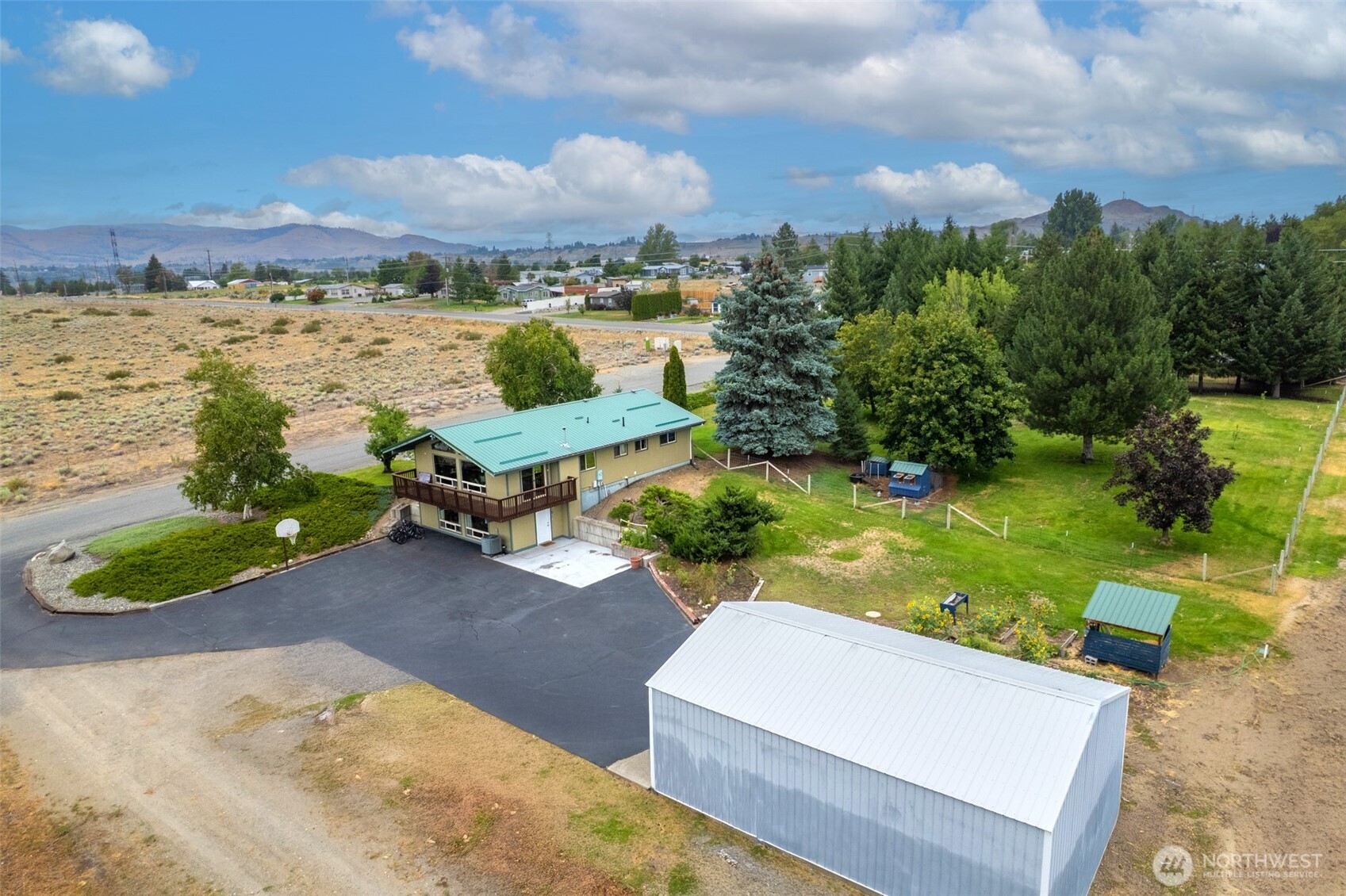 5 Parkway Street W Omak WA 98841