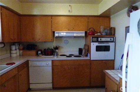 212 7th Street S Brewster WA 98812