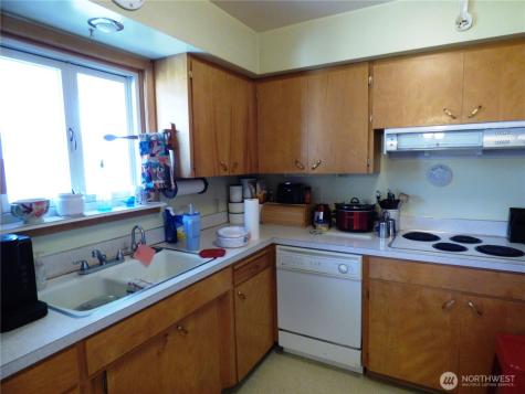 212 7th Street S Brewster WA 98812
