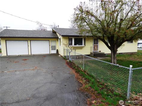 212 7th Street S Brewster WA 98812