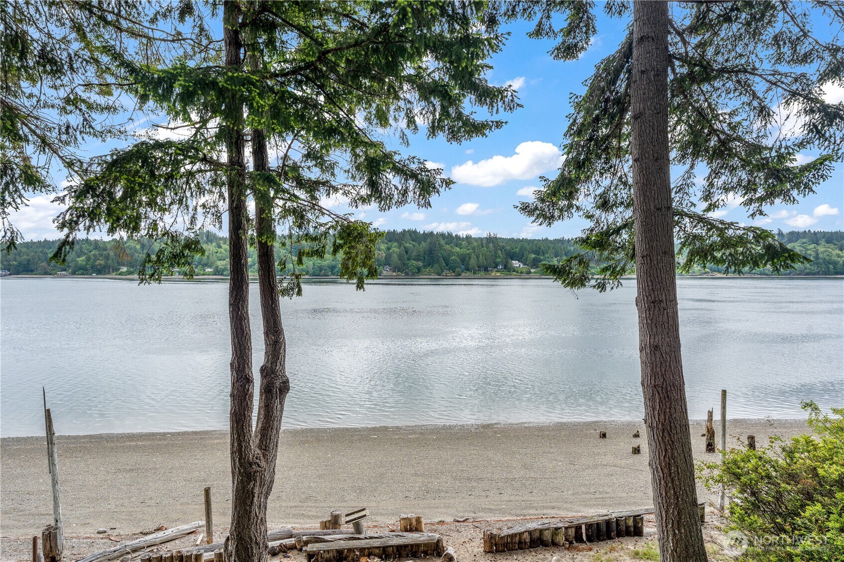 415 E Herron Boulevard NW Lakebay WA 98349