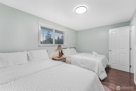 4736 164th Tukwila WA 98188