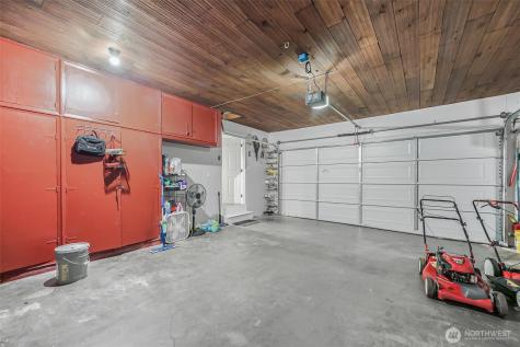4736 164th Tukwila WA 98188