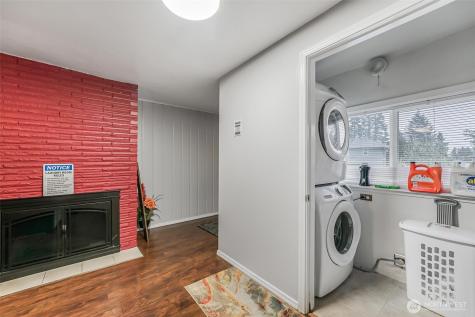 4736 164th Tukwila WA 98188