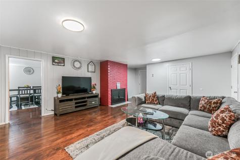 4736 164th Tukwila WA 98188