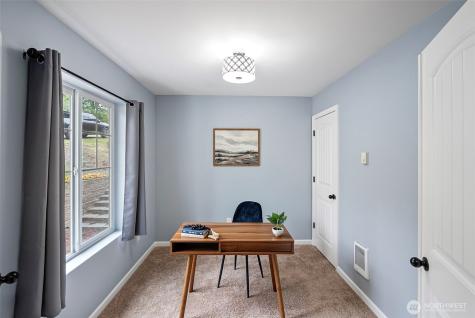 2368 Sand Dollar Road W Bremerton WA 98312